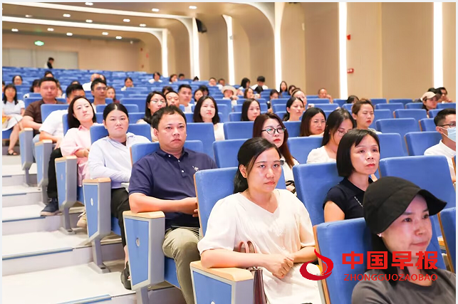 1727864228120145.png 家长1.png